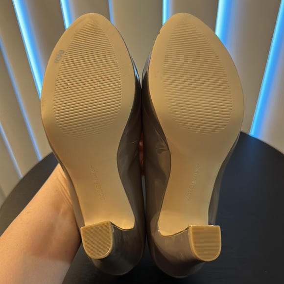 BCBG PL-JAXX Patent Heels - Picture 6 of 8